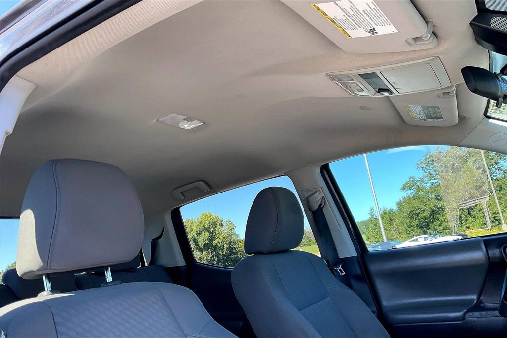 Used 2020 Toyota Tacoma SR w/ SR Convenience Package RWD image 23