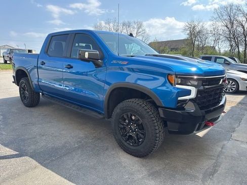 Used 2022 Chevrolet Silverado 1500 ZR2 image 3