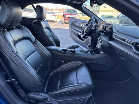 Used 2024 Ford Mustang Premium image 39
