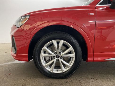 Used 2024 Audi Q3 2.0T Premium image 11