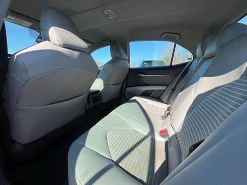 Used 2021 Toyota Camry SE FWD image 19