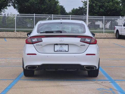 Used 2024 Honda Civic Sport Touring image 8