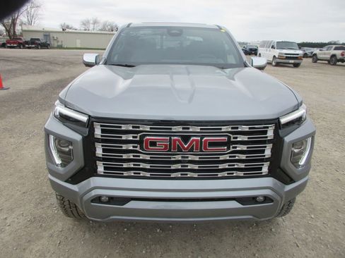 New 2026 GMC Canyon Denali image 12
