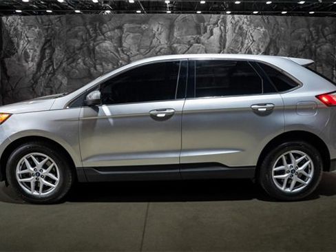 Used 2021 Ford Edge SEL image 24