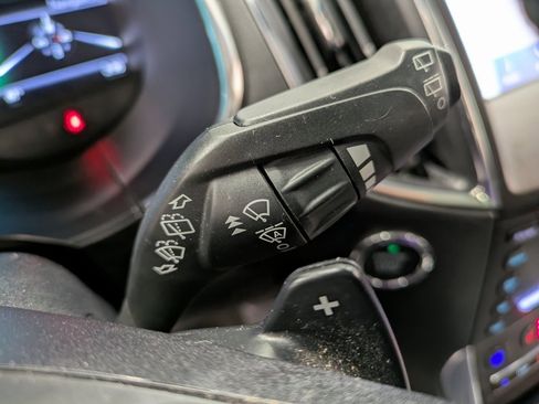 Used 2019 Ford Edge Titanium w/ Equipment Group 301A image 18