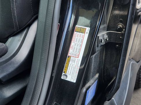 Used 2024 Nissan Rogue S FWD image 27