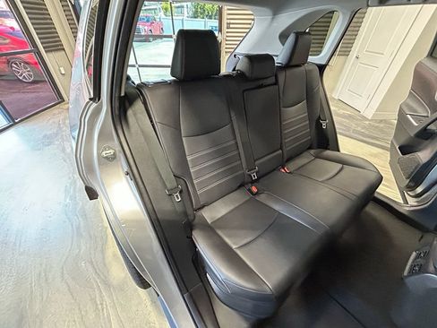 Used 2022 Toyota RAV4 XLE Premium AWD/4WD image 5