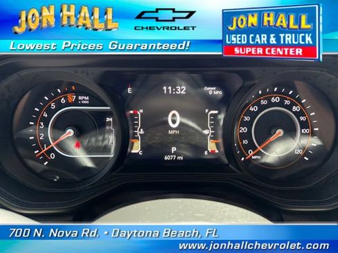 Used 2025 Jeep Gladiator Mojave w/ Convenience Group AWD/4WD image 23