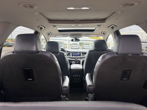 Used 2020 Buick Enclave Essence w/ Sport Touring Edition image 7