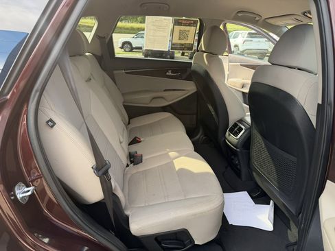 Used 2018 Kia Sorento AWD image 36