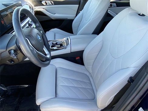 Certified 2024 BMW X5 xDrive50e w/ Premium Package image 21