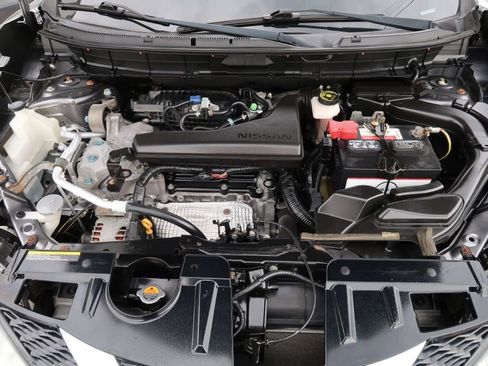 Used 2015 Nissan Rogue S AWD/4WD image 12