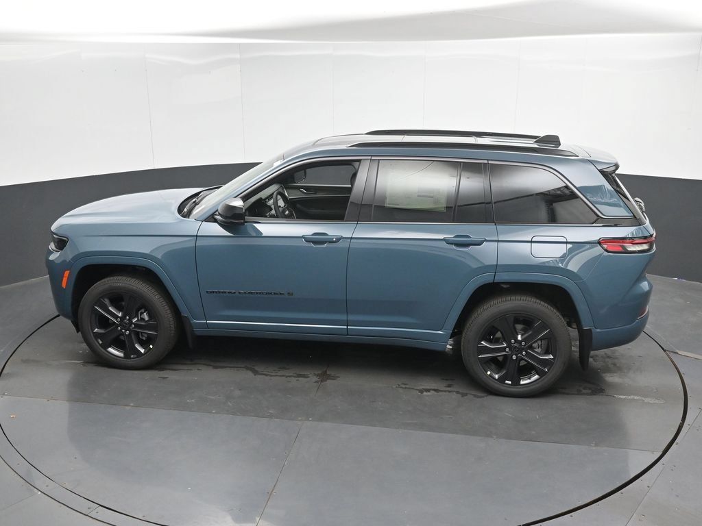 New 2027 Jeep Grand Cherokee Limited AWD/4WD image 40