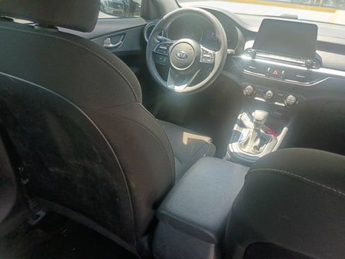 Used 2020 Kia Forte LXS FWD image 23