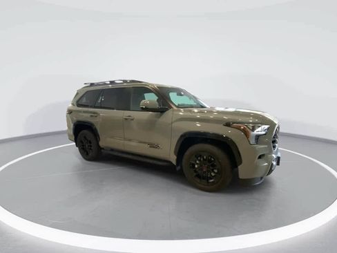 New 2026 Toyota Sequoia Platinum AWD/4WD image 2