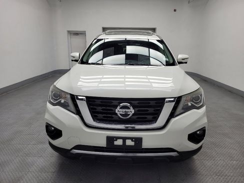 Used 2019 Nissan Pathfinder Platinum image 15