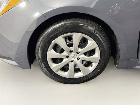 Used 2024 Toyota Corolla LE FWD image 15
