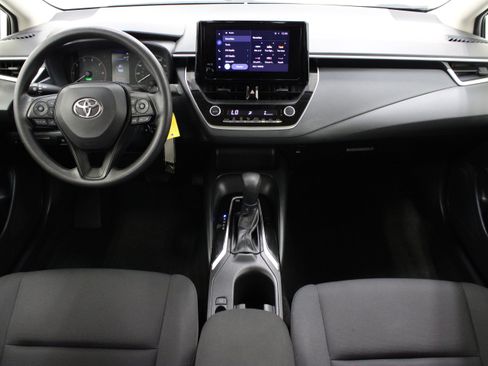Used 2025 Toyota Corolla LE FWD image 25