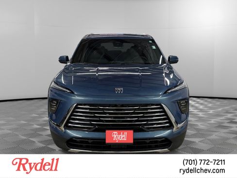 Used 2025 Buick Enclave Preferred AWD/4WD image 8