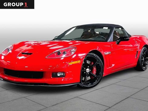 Used 2013 Chevrolet Corvette Grand Sport w/ 2LT Preferred Equipment Group image 1