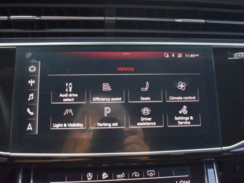 Used 2019 Audi Q8 Premium Plus AWD/4WD image 16