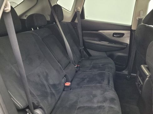 Used 2018 Nissan Murano SV image 19