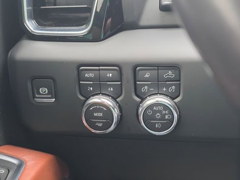 Used 2024 GMC Sierra 1500 Denali Ultimate image 28