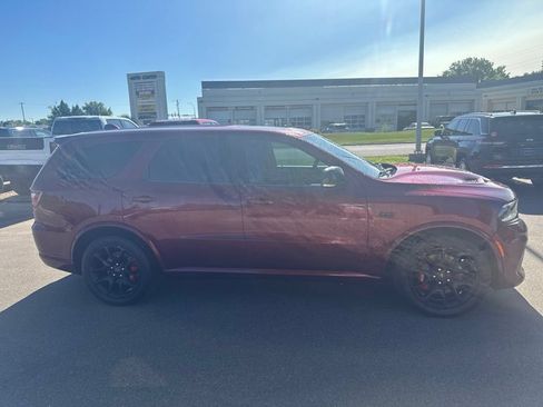 Used 2022 Dodge Durango SRT w/ Technology Group AWD/4WD image 7