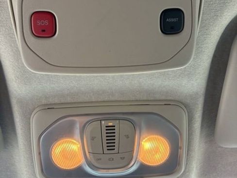 Used 2025 RAM ProMaster 2500 w/ Convenience Group image 14