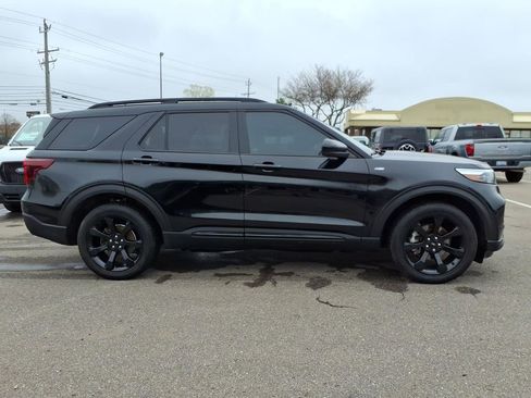 Certified 2023 Ford Explorer ST-Line image 6