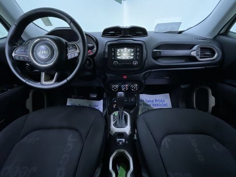 Used 2017 Jeep Renegade Latitude AWD/4WD image 19