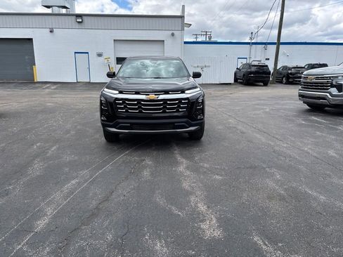 New 2026 Chevrolet Equinox LT w/ Convenience Package II FWD image 2