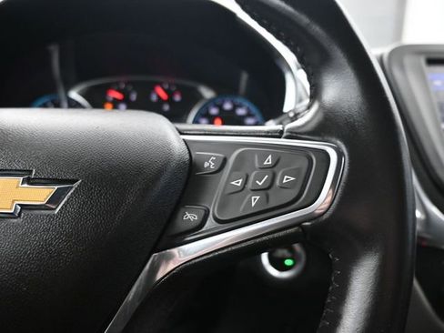 Used 2020 Chevrolet Equinox LT image 17