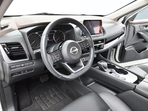 Used 2023 Nissan Rogue SL FWD image 17
