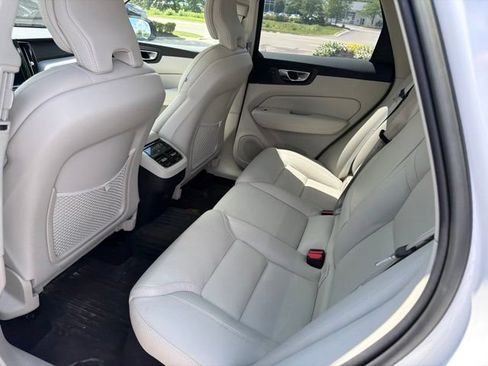 Used 2023 Volvo XC60 B6 Ultimate w/ Protection Package Premier AWD/4WD image 7
