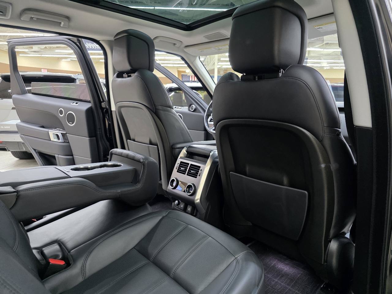 Used 2020 Land Rover Range Rover Sport HSE AWD/4WD image 25