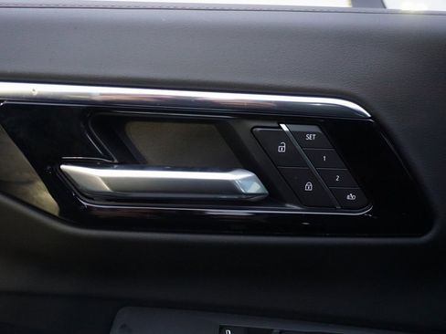 New 2026 Chevrolet Suburban High Country image 27