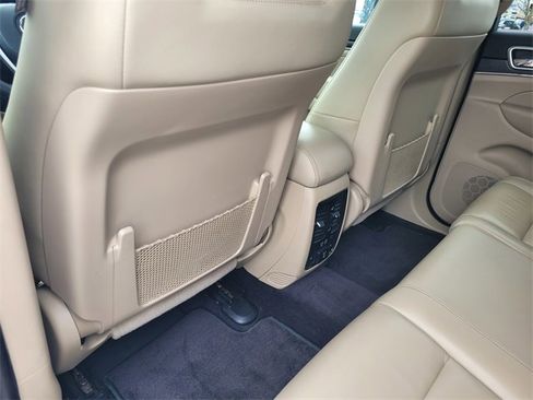 Used 2018 Jeep Grand Cherokee Limited w/ Trailer Tow Group IV image 14