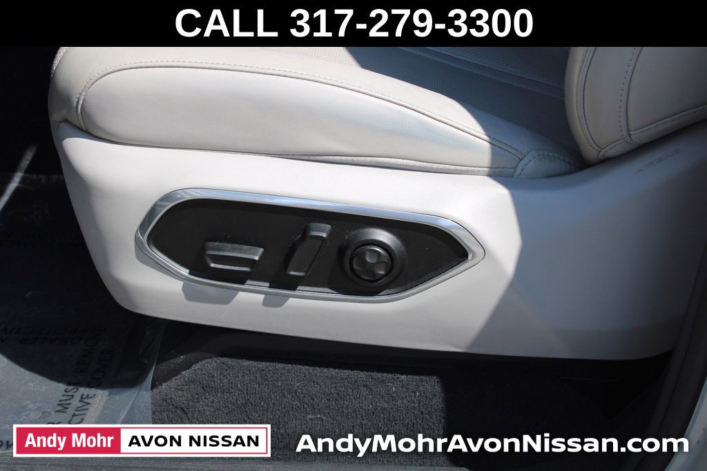 Used 2022 Jeep Wagoneer Series II w/ Premium Group I AWD/4WD image 16