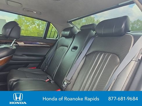 Used 2017 Genesis G90 5.0 Ultimate RWD image 13
