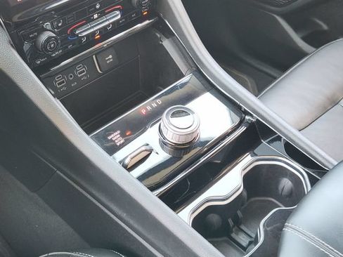 Certified 2023 Jeep Grand Cherokee L Limited AWD/4WD image 21