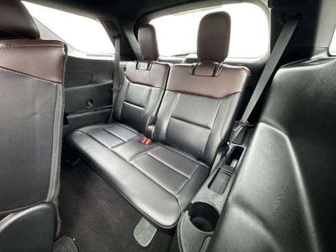 Used 2020 Ford Explorer Platinum w/ Premium Technology Package image 26