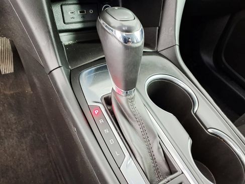Used 2019 Chevrolet Equinox LT w/ Driver Convenience Package FWD image 21
