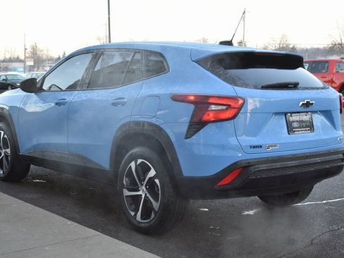 Used 2024 Chevrolet Trax RS w/ Driver Confidence Package image 10