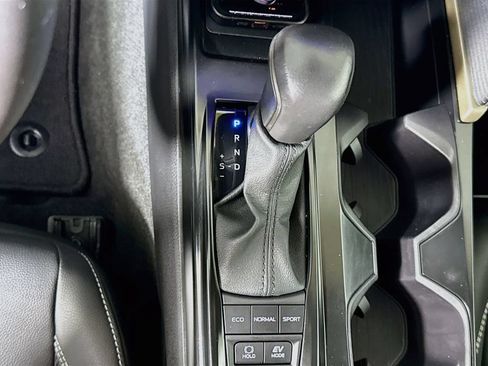 Used 2025 Toyota Camry SE w/ Multimedia Upgrade Package FWD image 17