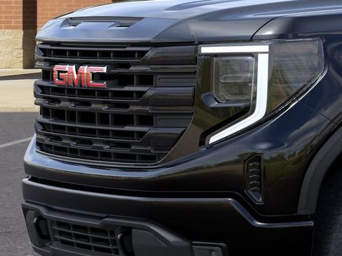 New 2025 GMC Sierra 1500 Elevation AWD/4WD image 13
