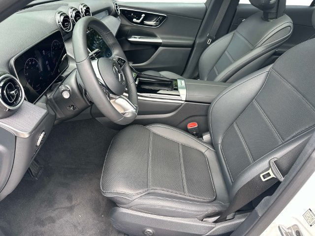 Certified 2026 Mercedes-Benz GLC 300 4MATIC image 19