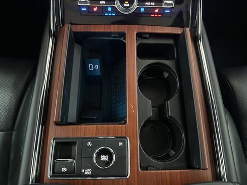 Used 2022 Lincoln Navigator Reserve image 30