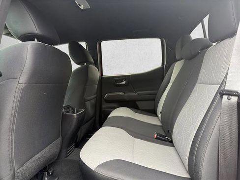 Certified 2022 Toyota Tacoma TRD Sport image 22