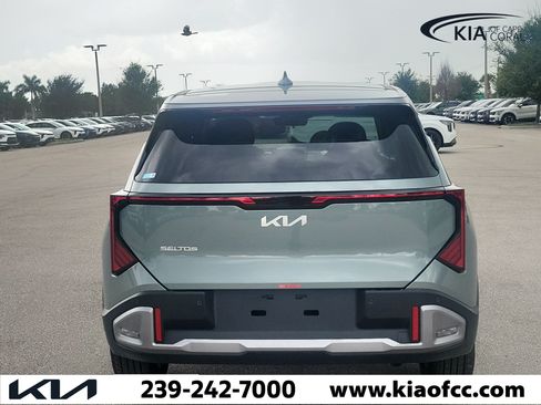 New 2027 Kia Seltos S FWD image 5